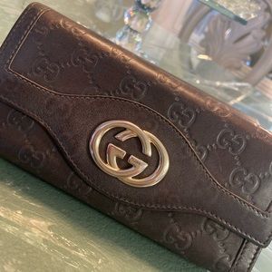 Authentic brown Gucci wallet